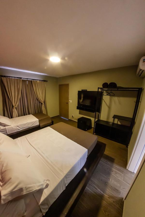 Bonabrigo Hostel & Suites Balneario Camboriu Exterior photo